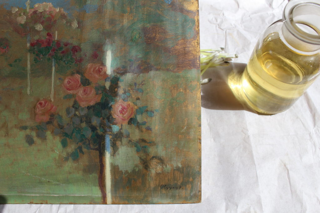 Cleaning a painting at home, or why we should NOT clean our oil